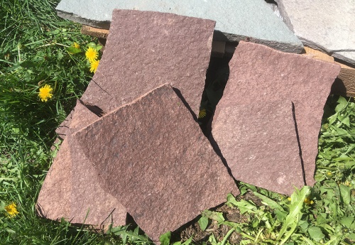 Плитняк лемезит бордовый для цоколя 1,5-2 см купить в Череповце