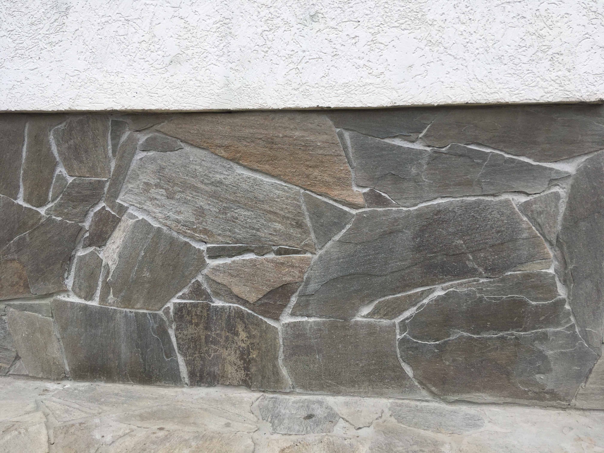 Плитняк златолит Уральский  для фасада купить в Череповце