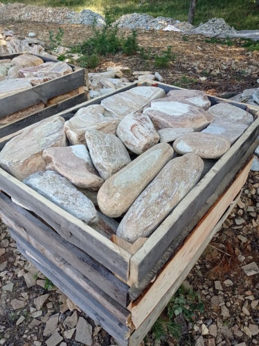 Златолит жёлтый, жёлто-зелёный глыбки и валуны для ланшафтного дизайна купить в Череповце