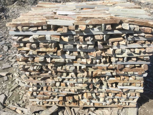 Горбушка златолит золотистый для облицовки купить в Череповце