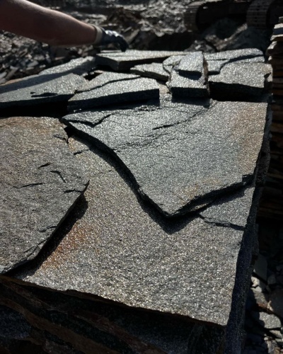 Плитняк златолит серебристый для фасада купить в Череповце