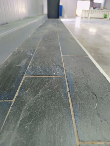 Плитка чёрная из натурального камня фасадная 30 см * 5 см, толщина 7 мм -30 мм купить в Череповце