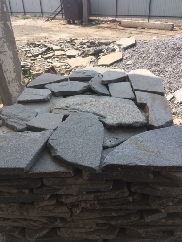 Златолит серебристый галтованный для лестниц купить в Череповце